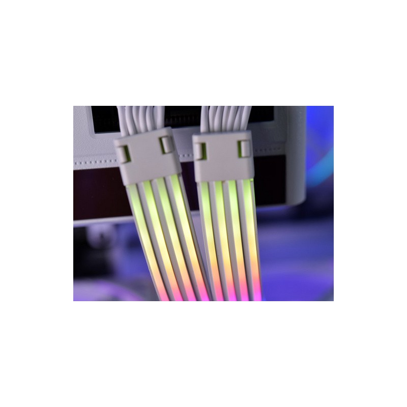 Kabel Lian Li Strimer Plus V2 Dual 8-Pin RGB, PCIe, za grafčno kartico, 30 cm