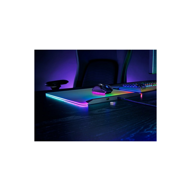 Podloga za miško Razer Firefly V2 Pro, RGB, črna