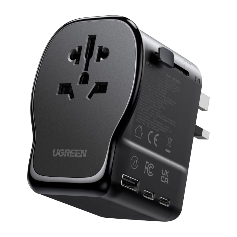 Univerzalni potovalni polnilec Ugreen 65W, 2x USB-C, 1x USB-A, črn