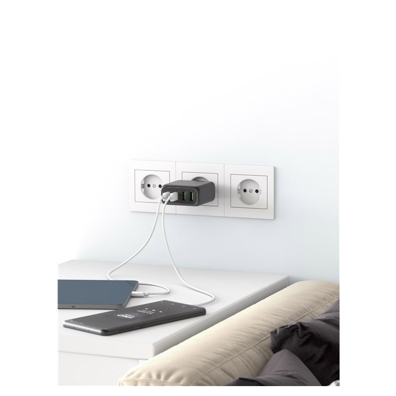 Polnilec GOOBAY 68W QC, 2x USB-C, 2x USB-A, črn
