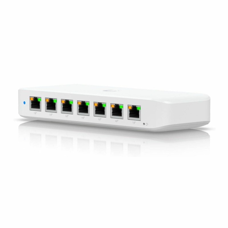 Stikalo (switch) Ubiquiti USW-ULTRA 8-port PoE, 7x GbE PoE+, 1x GbE PoE++