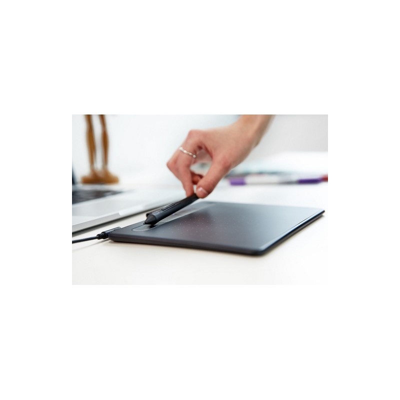 Grafična tablica Wacom Intuos S, črna (2018)