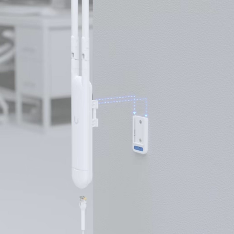 Dostopna točka (access point) Ubiquiti UniFi UAP-AC-M, Mesh