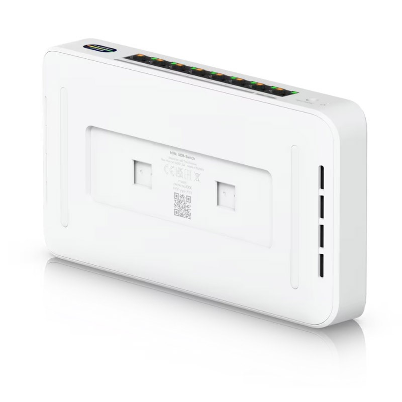 Stikalo (switch) Ubiquiti UDB-Switch, 8-Port, PoE+, WiFi 7